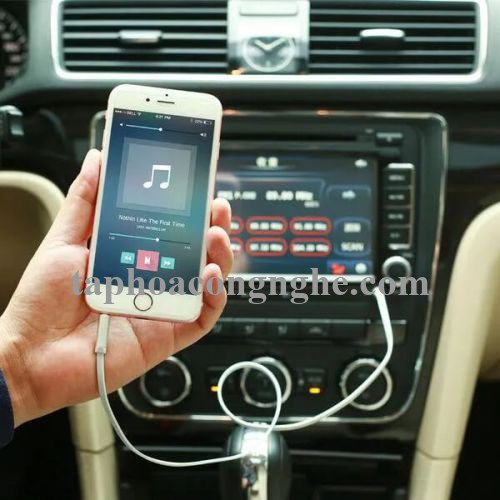 Ugreen 10750 0.5M màu Trắng Cáp âm thanh 2 đầu 3.5mm dương dây tròn TPE cao cấp AV119 30010750